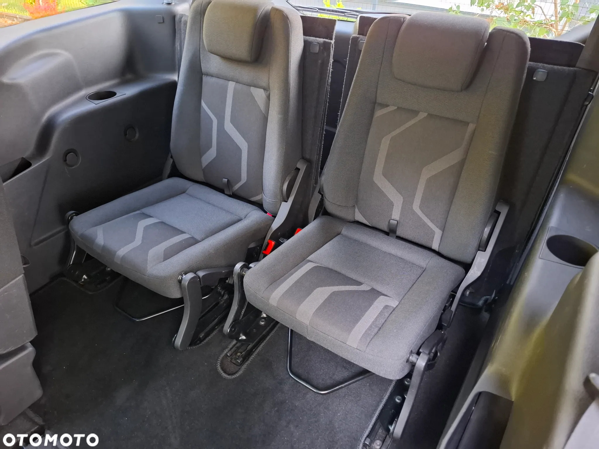Ford Tourneo Connect Grand 1.6 TDCi Ambiente - 19