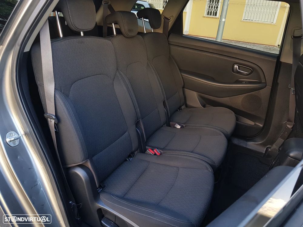 Kia Carens 1.7 CRDi 141 Edition 7 - 38