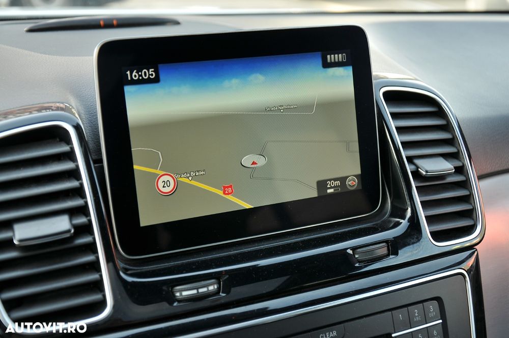 Mercedes-Benz GLE 250 d 4MATIC 9G-TRONIC AMG Line - 12