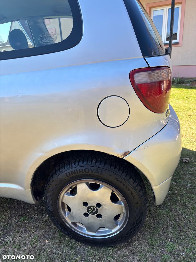 Toyota Yaris - 9