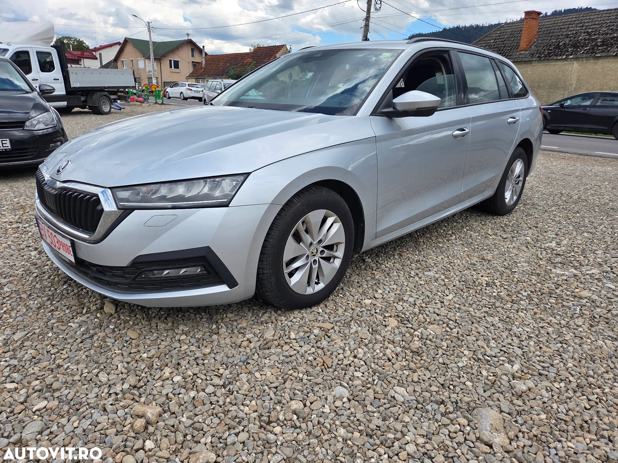 Skoda Octavia 2.0 TDI DSG Ambition - 2