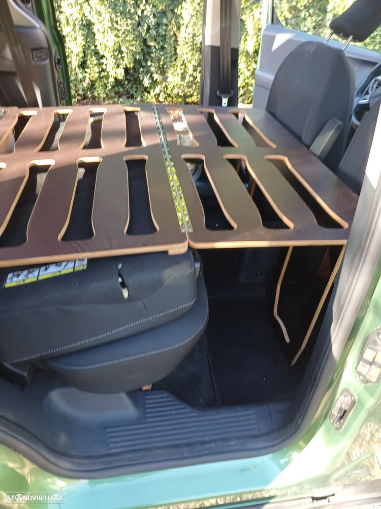 Ford Tourneo Courier 1.0 EcoBoost Titanium - 10