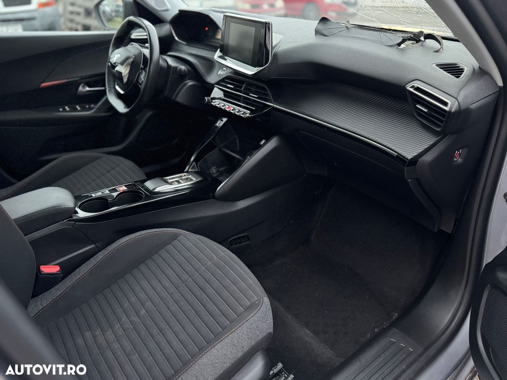 Peugeot 2008 e-2008 Allure - 19