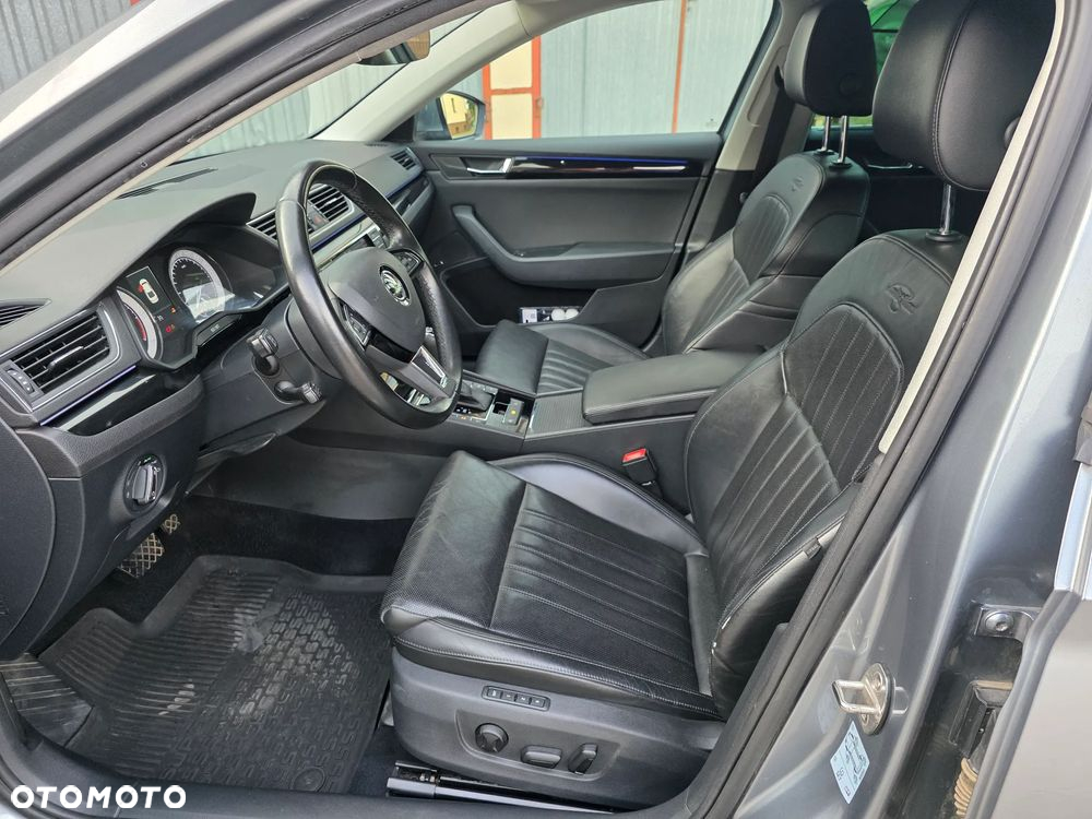 Skoda Superb 2.0 TDI 4x4 L&K DSG - 31