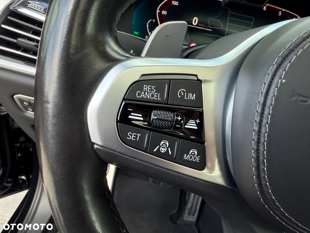 BMW X7 xDrive30d sport - 23