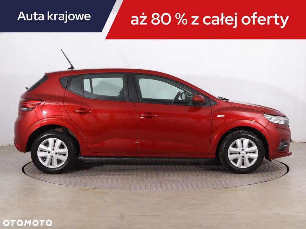 Dacia Sandero - 8