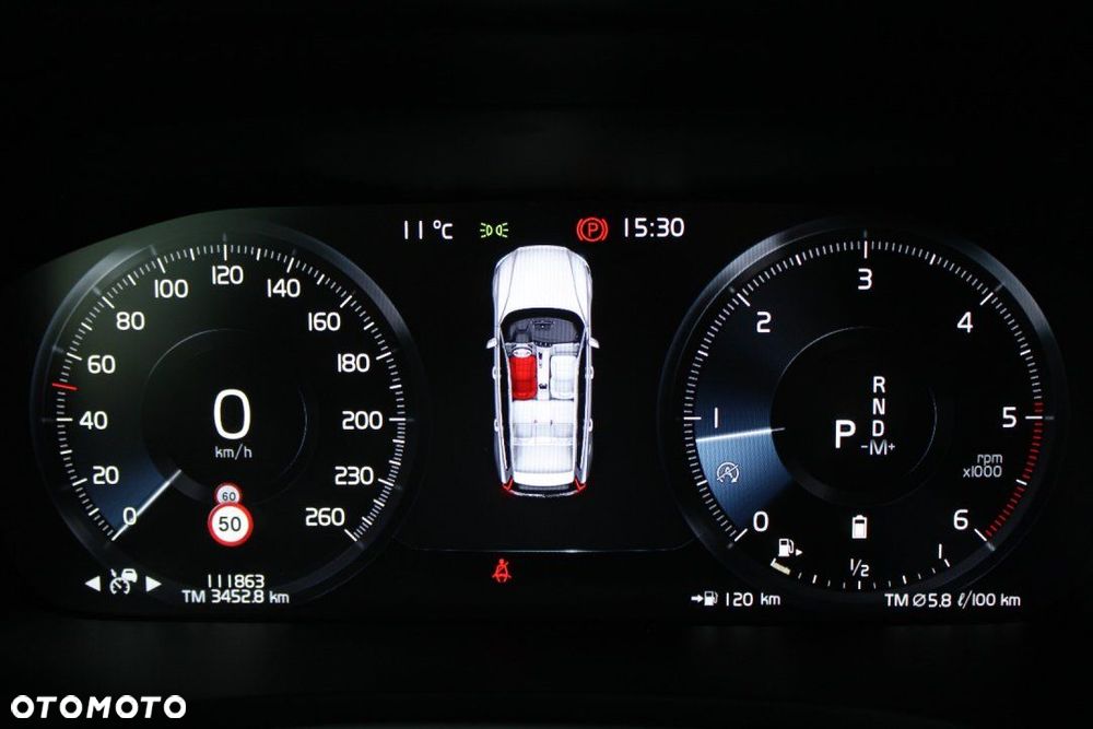 Volvo V60 Cross Country - 35