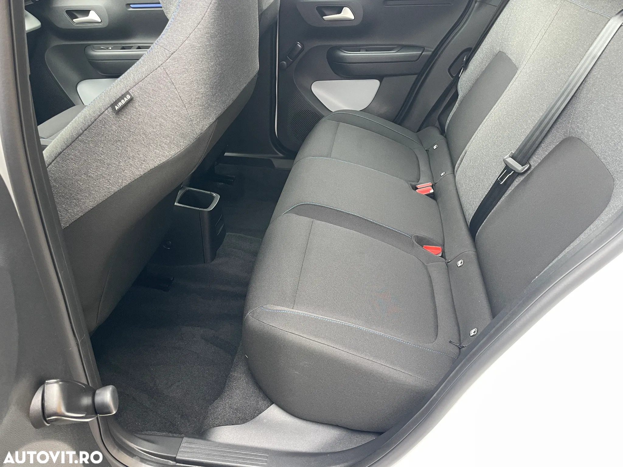Citroën C3 1.2 PureTech 100 S&S BVM6 YOU! - 10