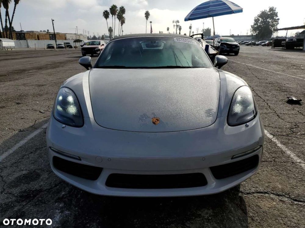 Porsche 718 Boxster - 2