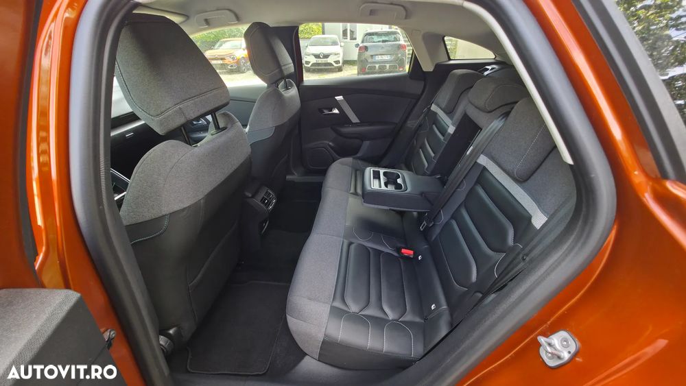 Citroën C4 PureTech 130 Stop&Start EAT8 SHINE - 19
