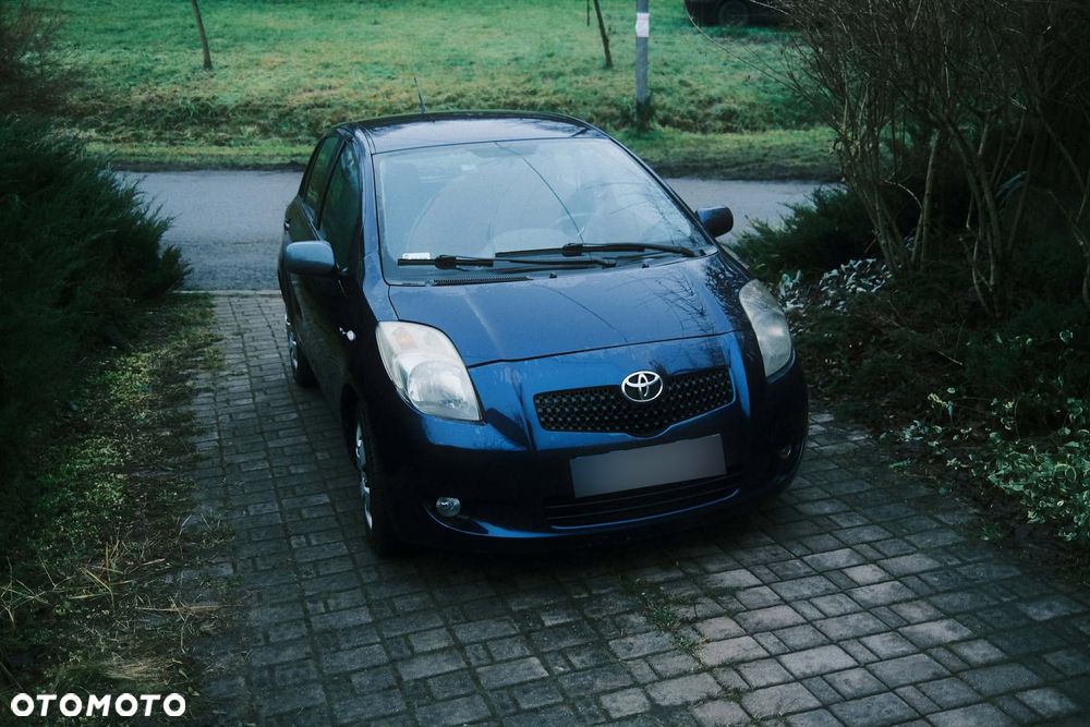 Toyota Yaris - 38