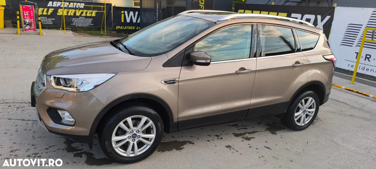Ford Kuga 1.5 EcoBoost 2WD Titanium - 5