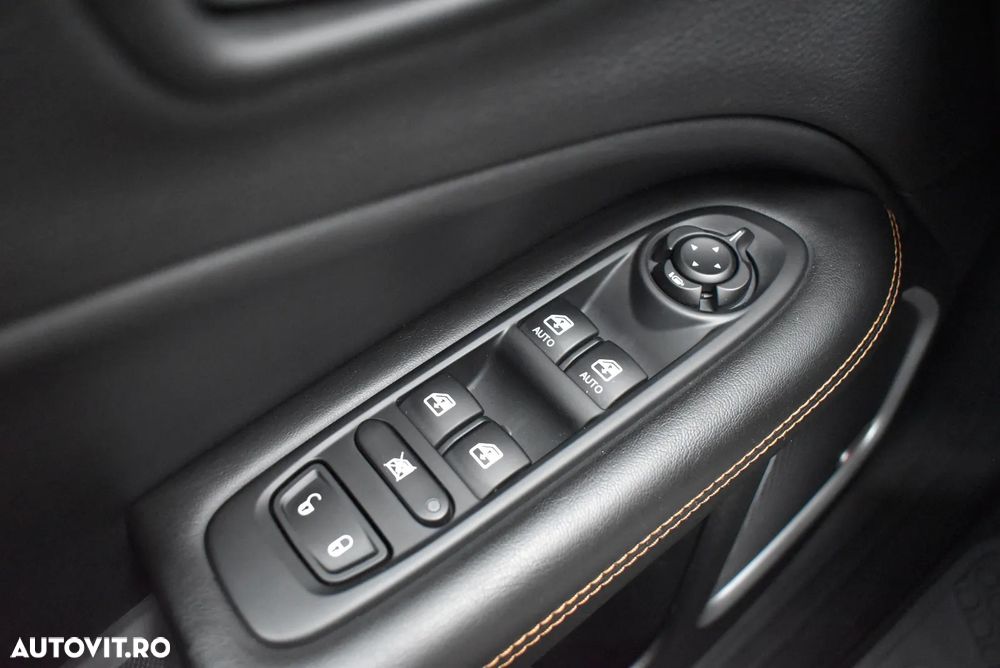 Jeep Compass 2.0 M-Jet 4x4 AT Limited - 16