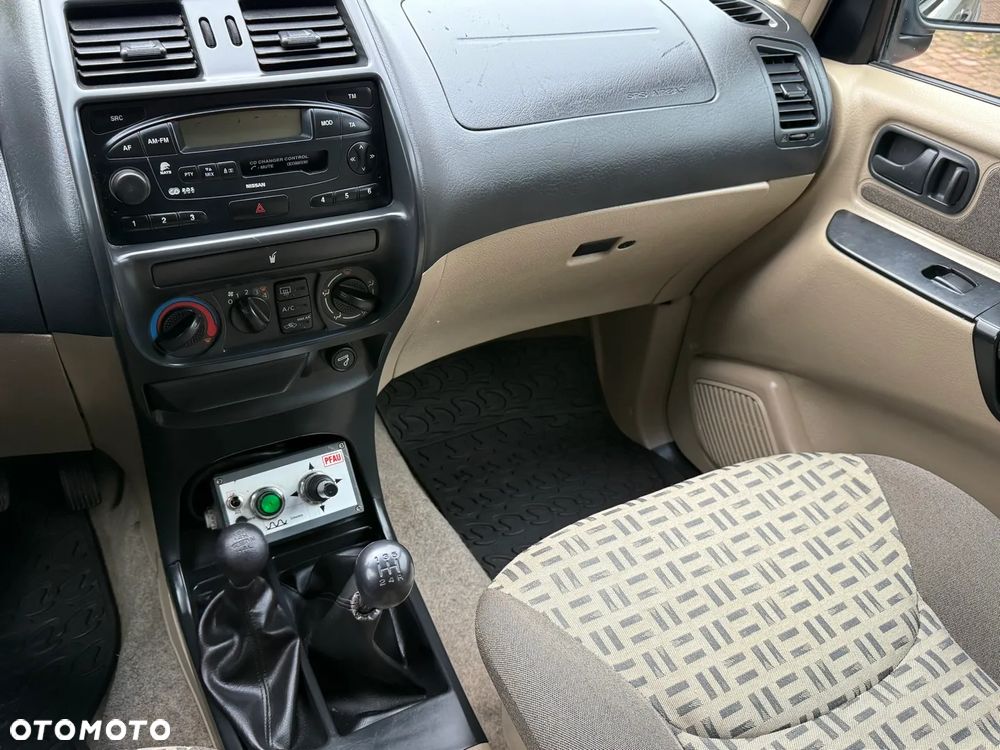 Nissan Terrano - 24