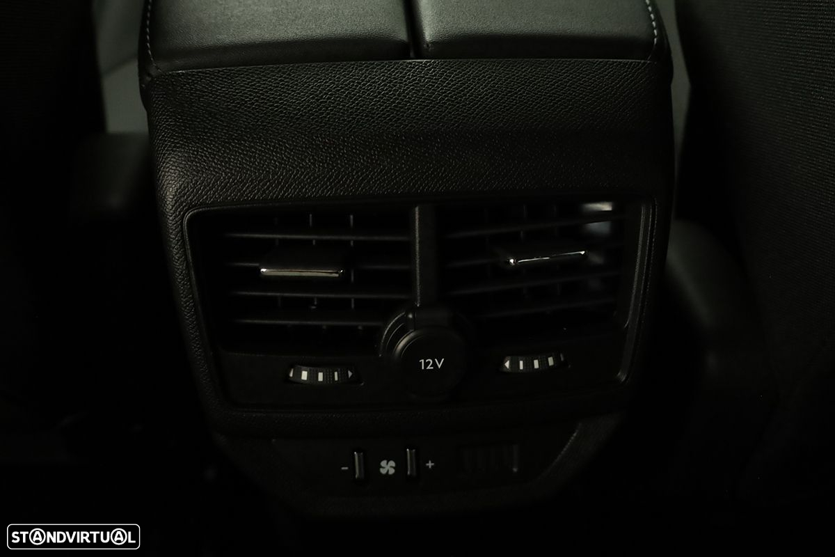 Peugeot 5008 1.2 Hybrid Allure Pack e-DCS6 - 23
