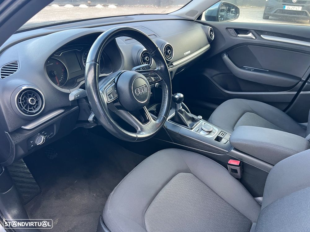 Audi A3 Sportback 1.6 TDI Sport - 5