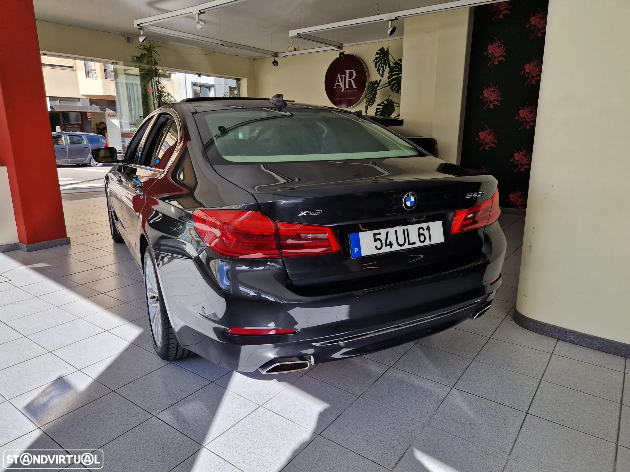 BMW 540 i xDrive Line Luxury Auto - 27
