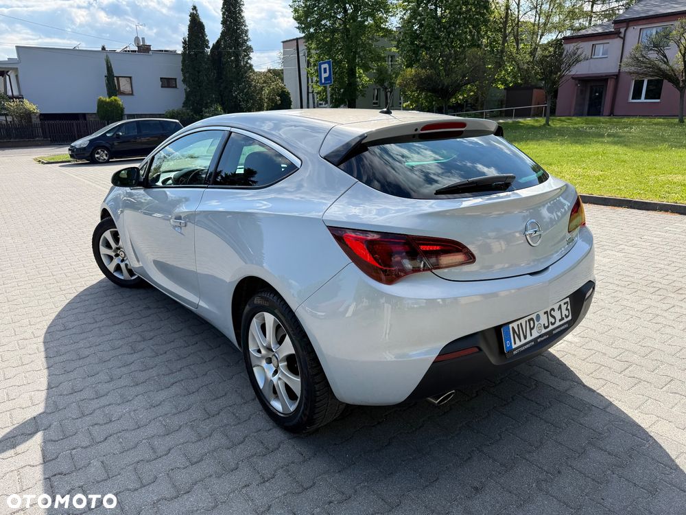 Opel Astra 1.4 Turbo Innovation - 23