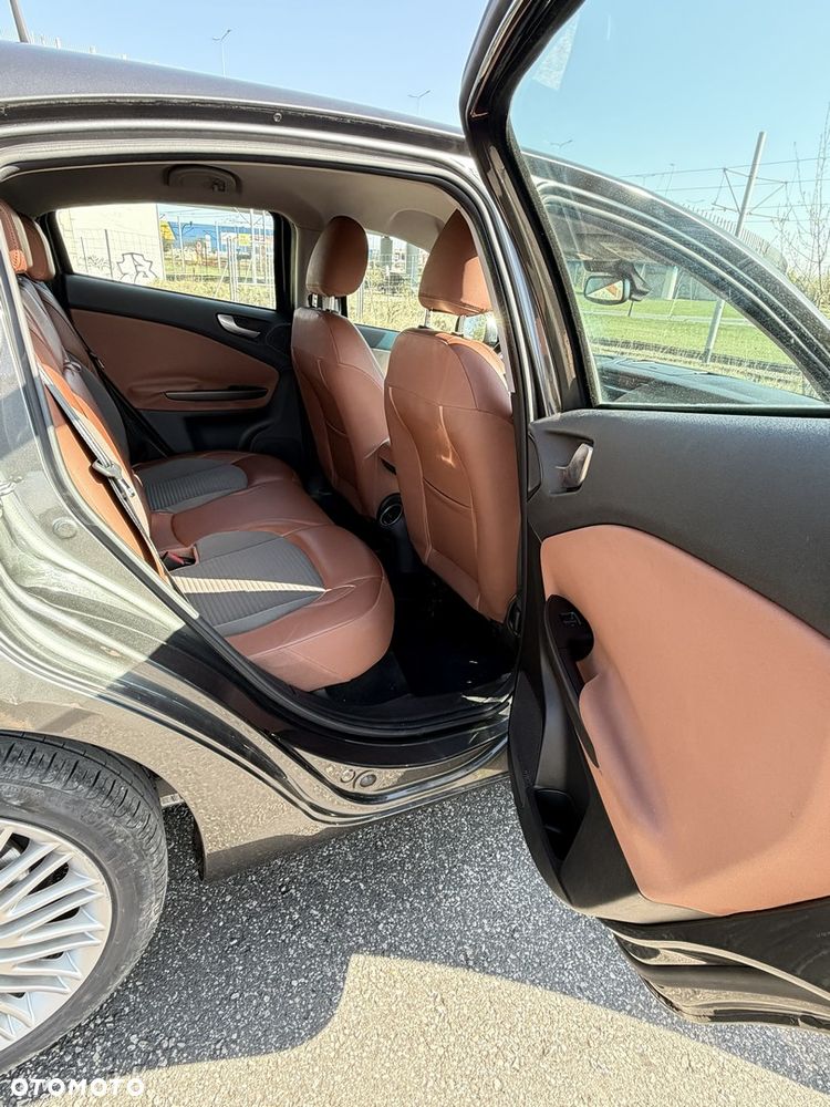 Alfa Romeo Giulietta 2.0 JTDM Exclusive TCT - 11