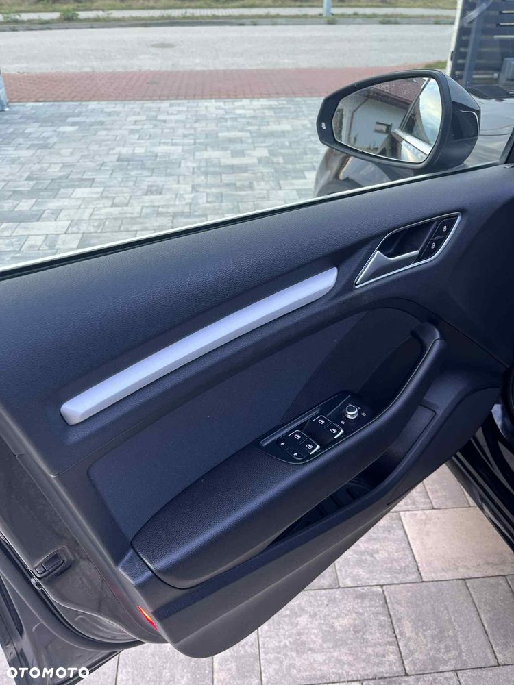 Audi A3 Sportback - 17