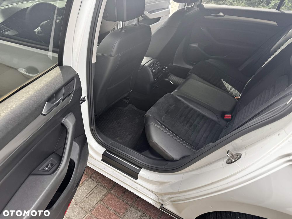 Volkswagen Passat 2.0 TDI EVO Business DSG - 15
