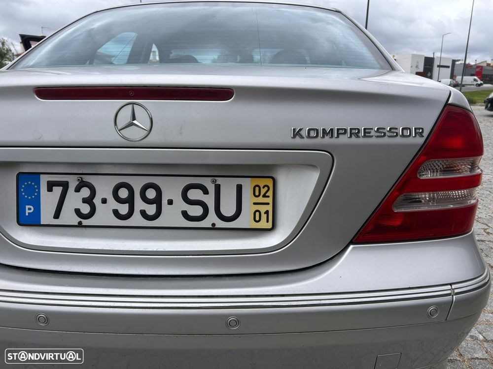 Mercedes-Benz C 200 - 6