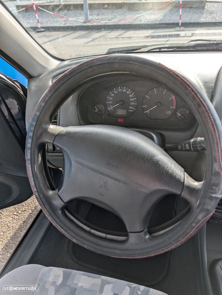 Mitsubishi Carisma Hatchback 1.9 TD GLX - 10