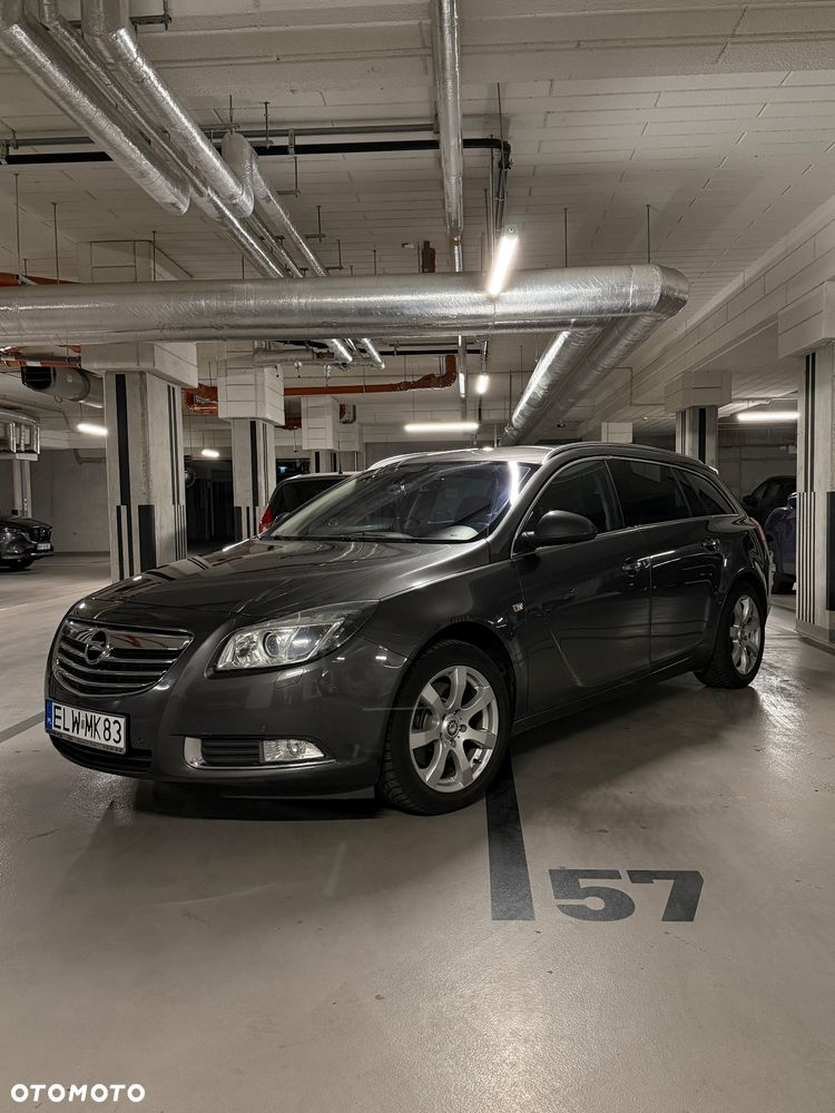 Opel Insignia 2.0 T Cosmo - 1