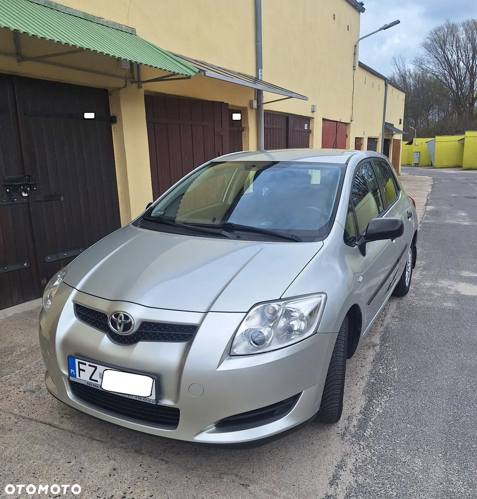 Toyota Auris 1.4 VVT-i Luna - 1