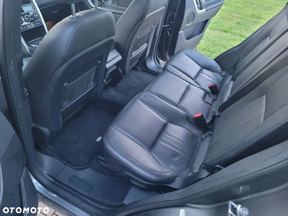 Land Rover Discovery Sport TD4 HSE Luxury - 15