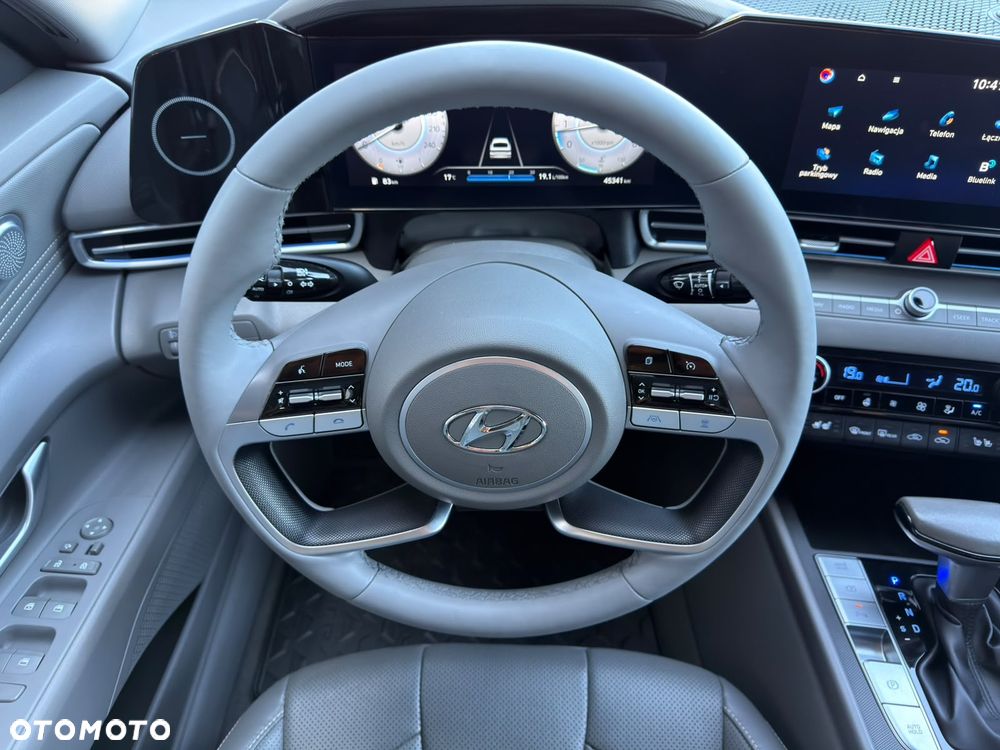 Hyundai Elantra 1.6 Executive CVT - 34