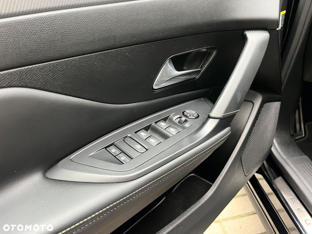 Peugeot 408 PureTech 130 EAT8 GT - 30