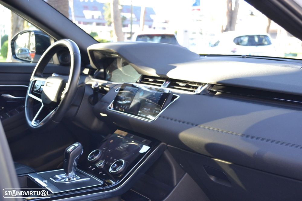 Land Rover Range Rover Evoque 1.5 P300e AWD SE Auto - 27