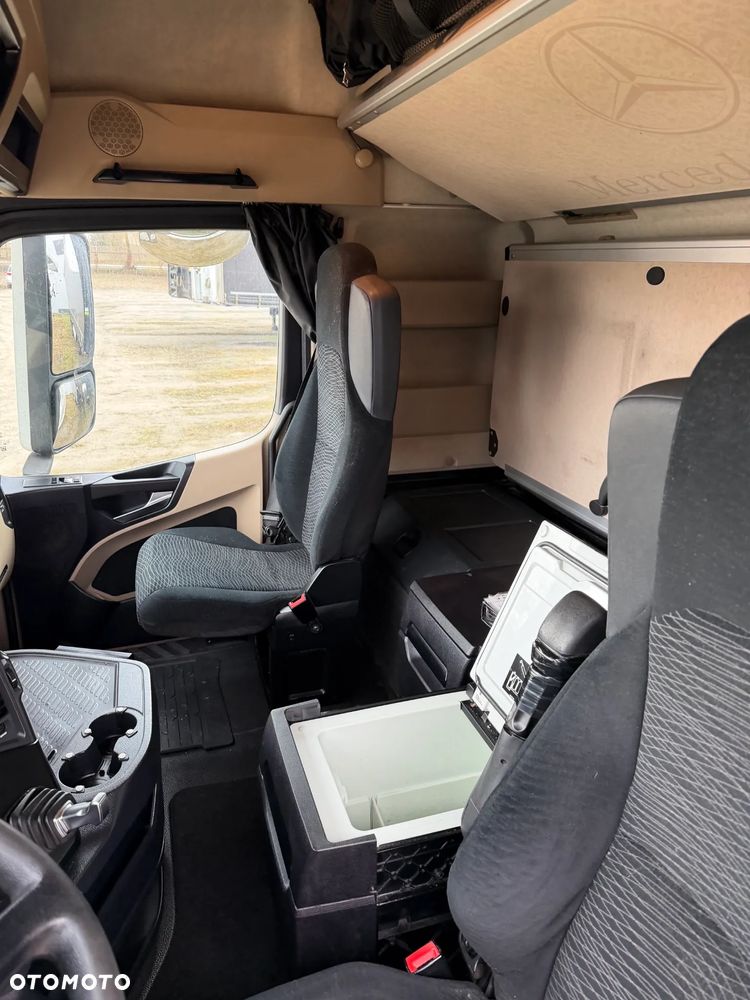 Mercedes-Benz Actros 1845 - 7