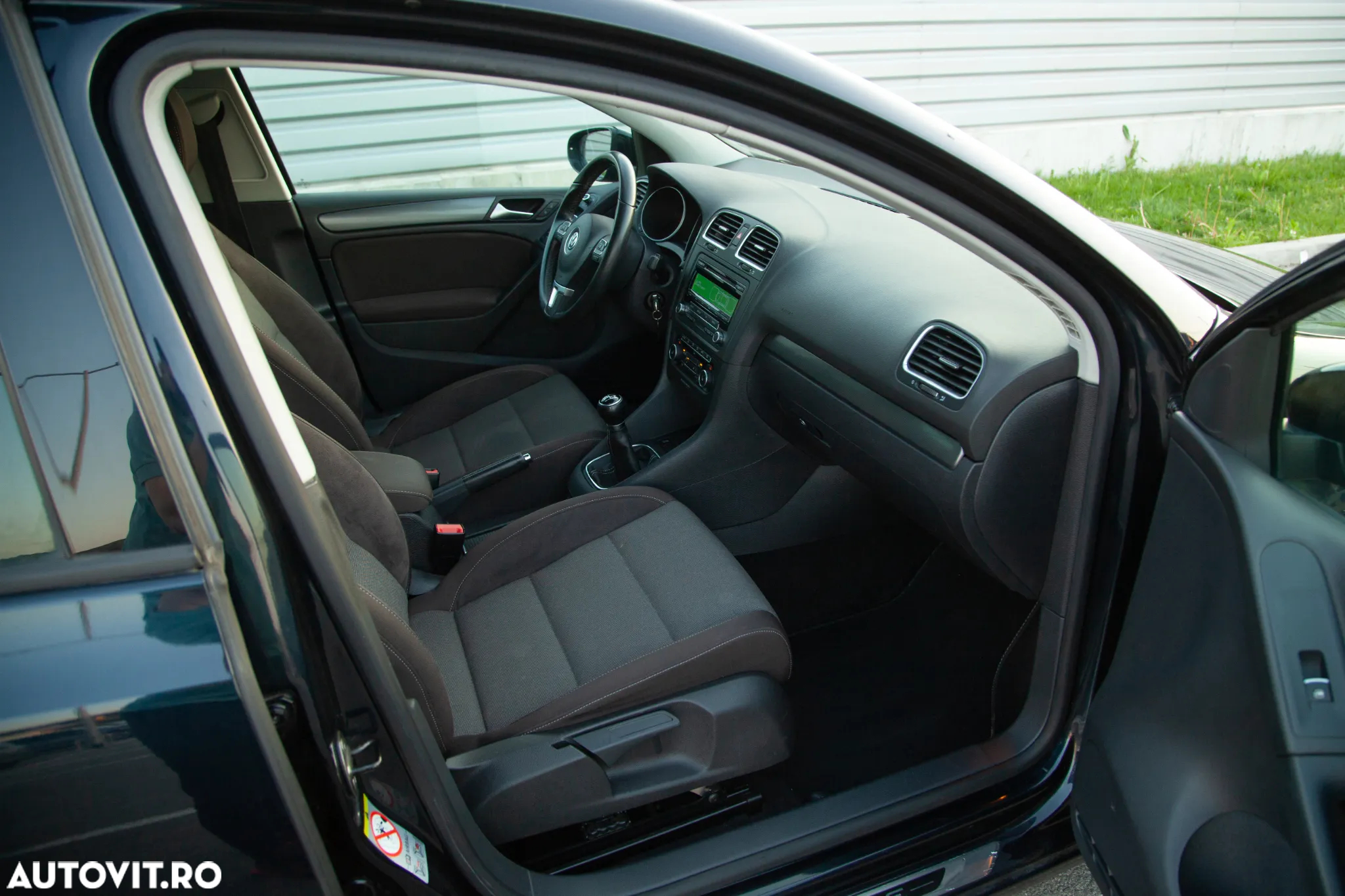 Volkswagen Golf 2.0 TDI DPF Style - 17