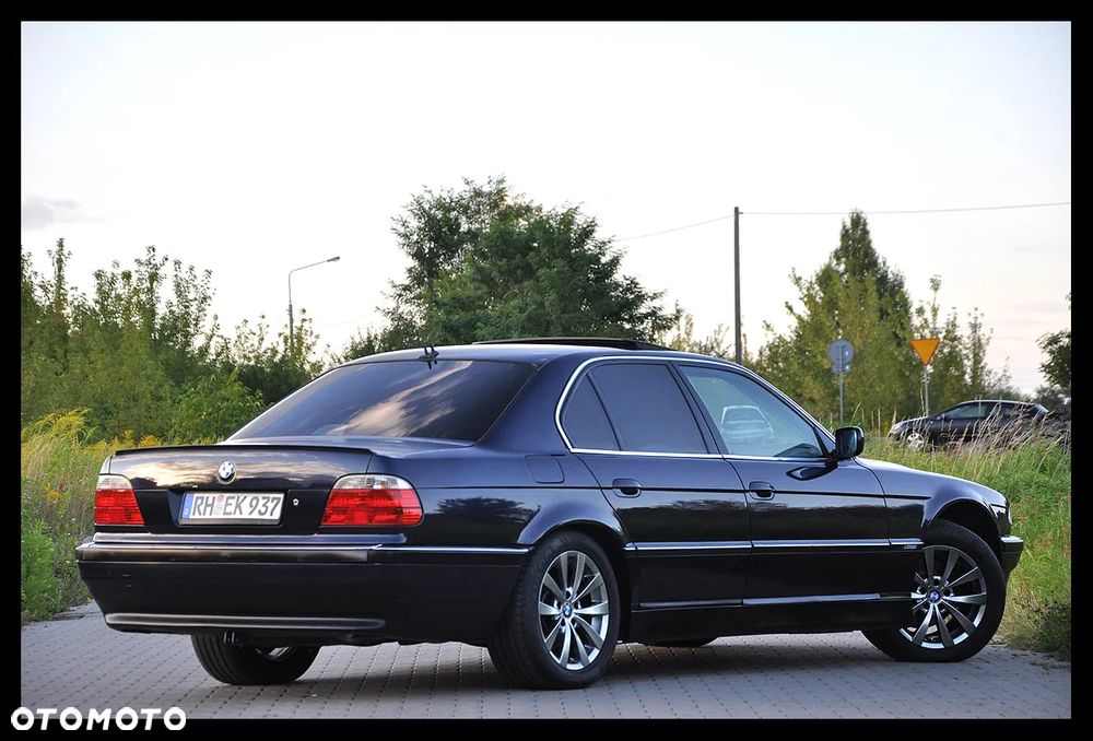 BMW Seria 7 728i L - 4