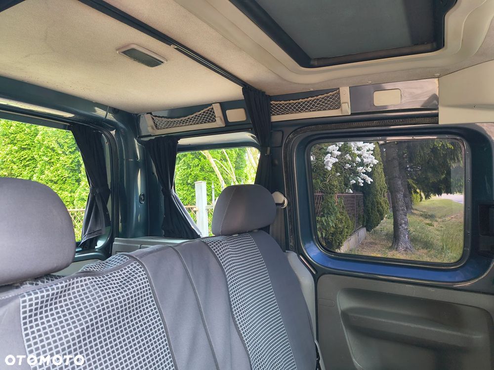 Volkswagen Caddy - 21