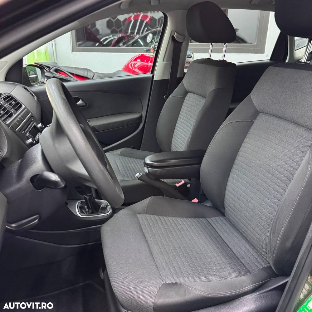 Volkswagen Polo 1.2 TSI Comfortline - 2
