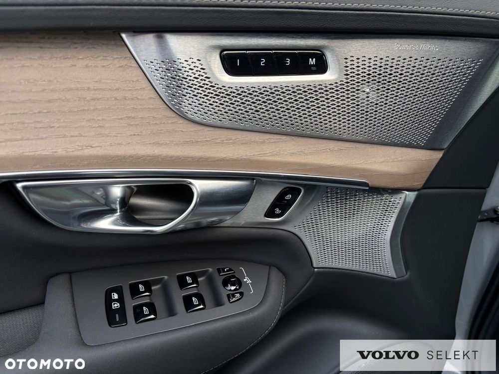Volvo XC 90 - 17