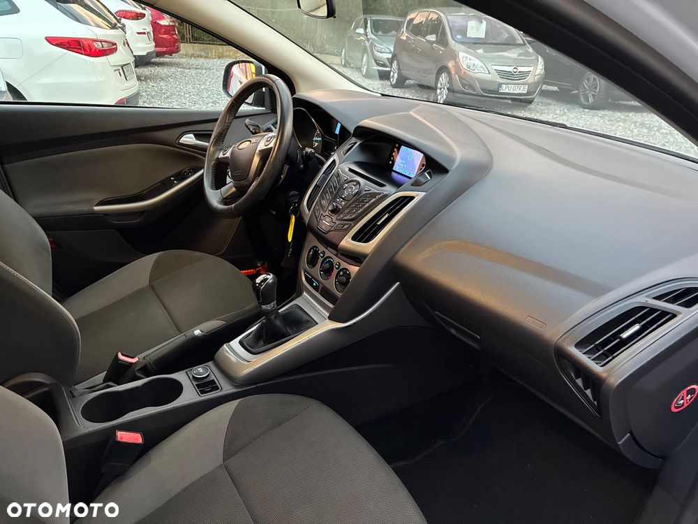 Ford Focus 1.6 TI-VCT Ambiente - 12