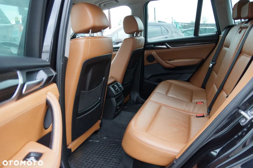 BMW X3 xDrive20i - 31