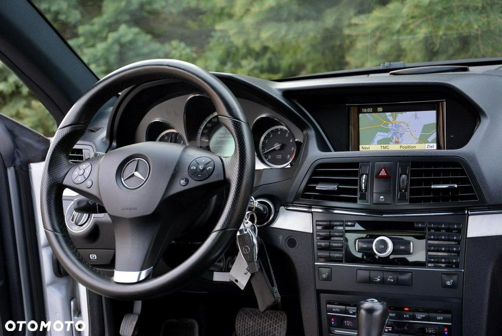 Mercedes-Benz Klasa E 350 CGI BlueEffICIENCY - 21