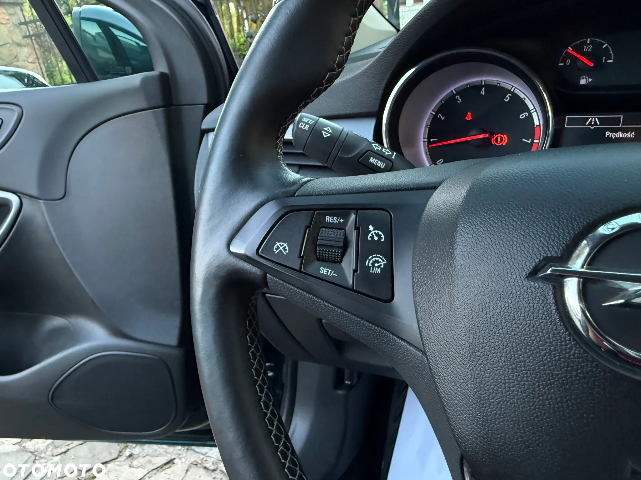 Opel Astra V 1.4 T Dynamic - 32