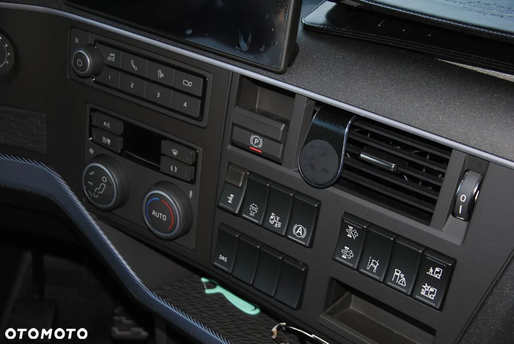 Volvo FH 500 AERO, GLOBETROTTER XL, KLIMA POSTOJOWA - 10