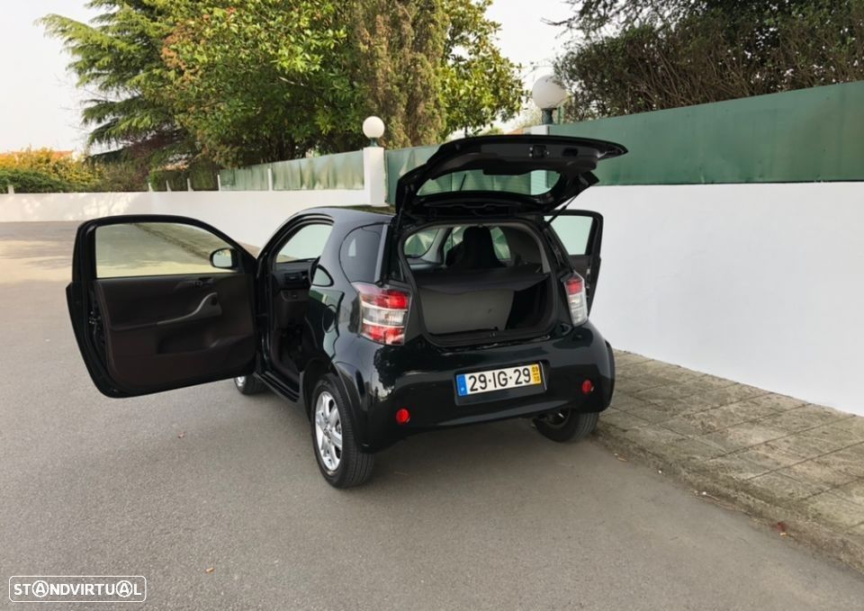 Toyota iQ 1.4 D-4D - 3