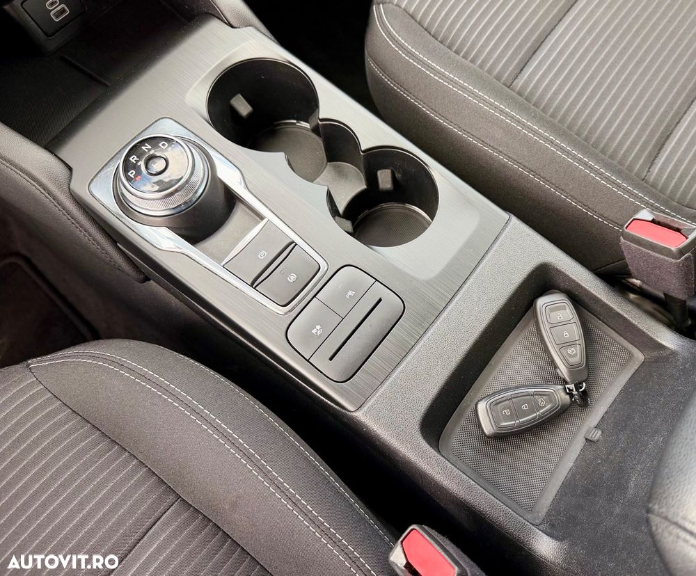 Ford Kuga 2.5 Duratec FHEV TITANIUM - 15