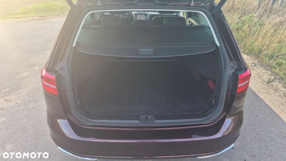 Volkswagen Passat 2.0 TDI BMT Highline - 26