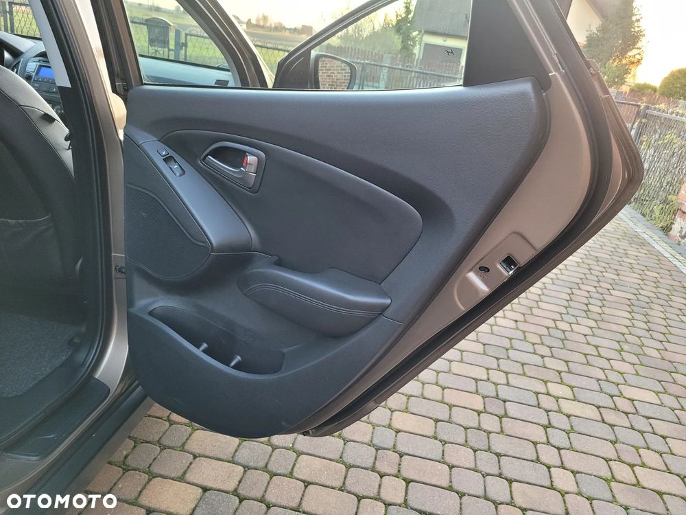 Hyundai ix35 2.0 2WD Trend - 19