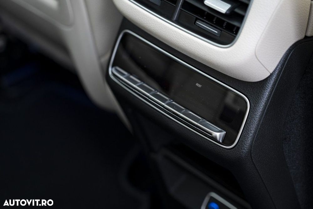 Mercedes-Benz GLS - 25