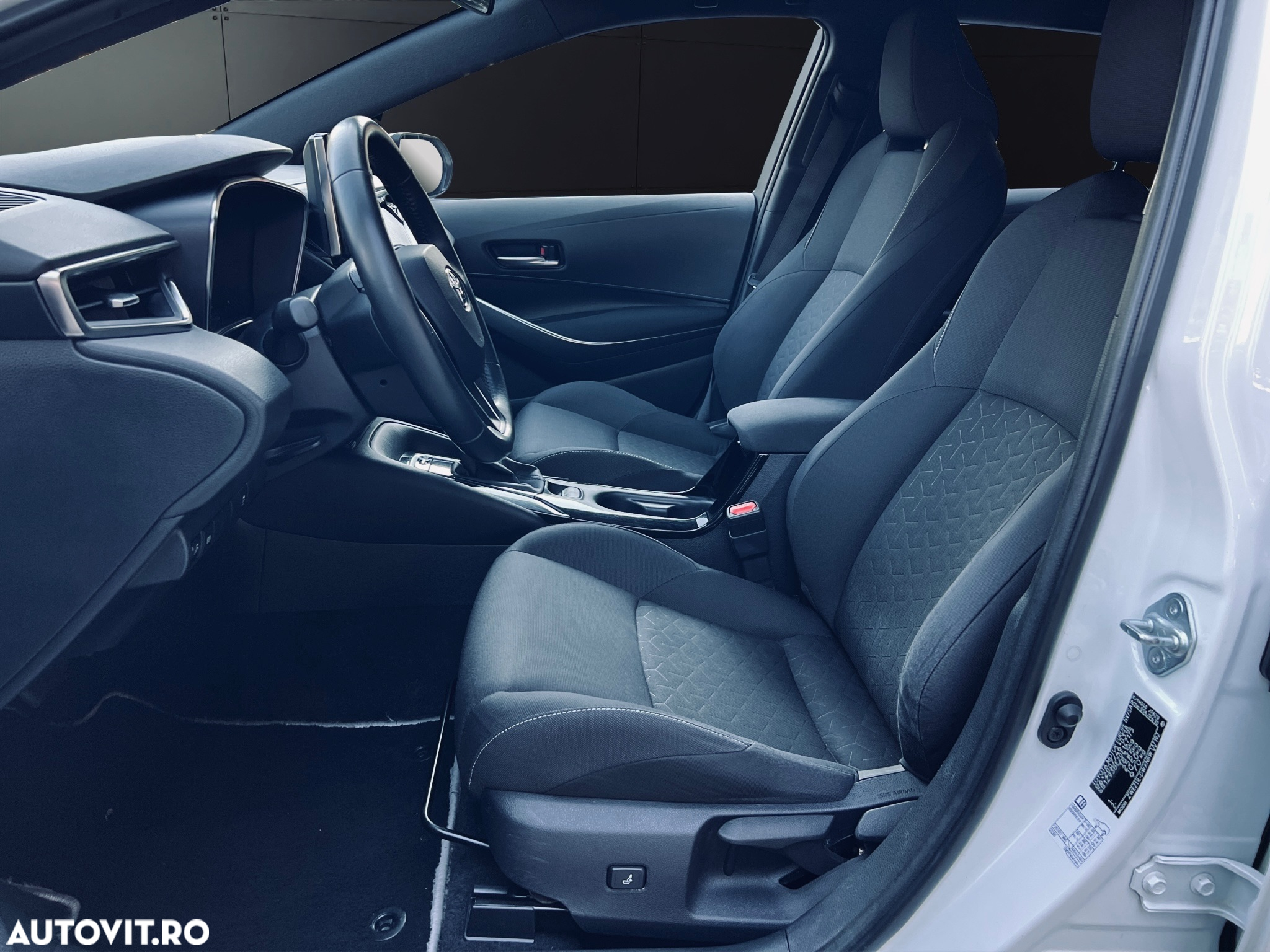 Toyota Corolla 1.8 Hybrid Touring Sports Business Edition - 15
